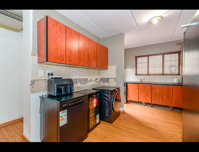 4 BEDROOM HOUSE FOR SALE IN WATERFORD ESTATES